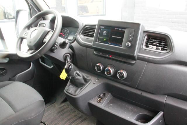 Renault MASTER 2.3 dCi 135PK L2H2 EURO 6 - Airco - Navi - Cruise - ¤ 14.900,- Excl.