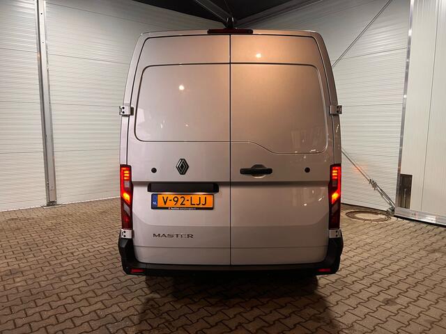 Renault MASTER T35 2.0 dCi 150 L3H2 Extra VVB367 BPM vrij! Benut nu nog uw voordeel!