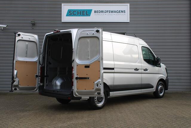 Renault MASTER T35 2.0 dCi 170pk L2H2 Extra - Navigatie - Camera - 270 gr deuren - Parkeersensoren - Draadloos laden - Rijklaar