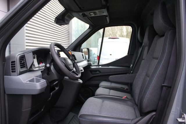 Renault MASTER T35 2.0 dCi 170pk L2H2 Extra - Navigatie - Camera - 270 gr deuren - Parkeersensoren - Draadloos laden - Rijklaar