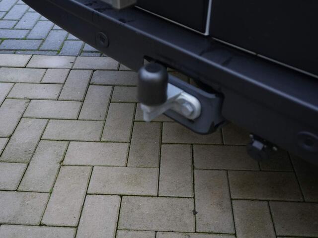 Renault MASTER T35 2.3 dCi 135 L2H2 Work Edition - All seasonbanden - Trekhaak - Imperiaal - Navigatie