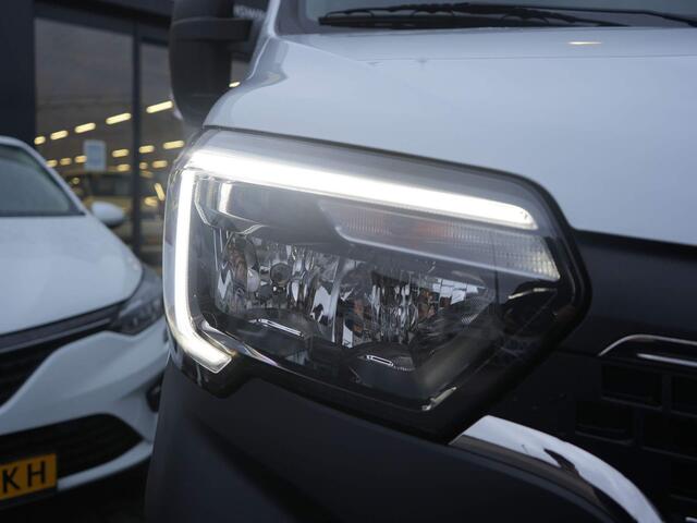 Renault MASTER T35 2.3 dCi 135 L2H2 Work Edition - All seasonbanden - Trekhaak - Imperiaal - Navigatie