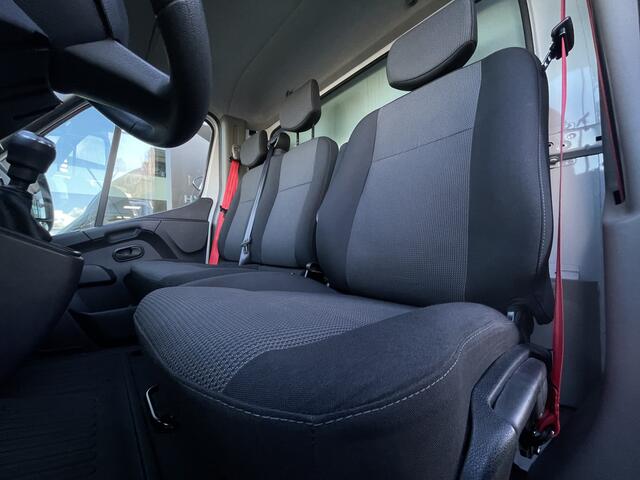 Renault MASTER T35 2.3 dCi 145 L3 Bakwagen met laadklep