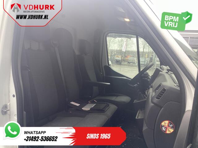Renault MASTER 2.3 dCi 135 pk L2H2 TURBO DEFECT Stoelverw./ PDC/ Camera/ 2.5t Trekverm./ Dakdragers