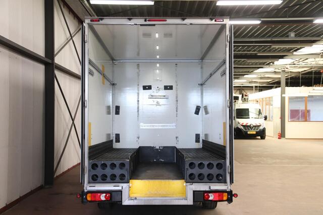 Renault MASTER 170PK AUTOMAAT LOWLINER VERKOOPWAGEN PAARDENWAGEN