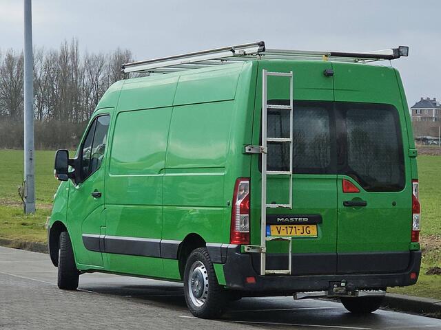 Renault MASTER T35 2.3 dCi L2H2 airco, imperiaal, trap, trekhaak, camera
