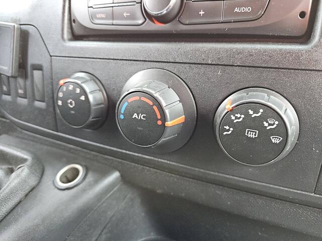 Renault MASTER T35 2.3 dCi L2H2 airco, imperiaal, trap, trekhaak, camera