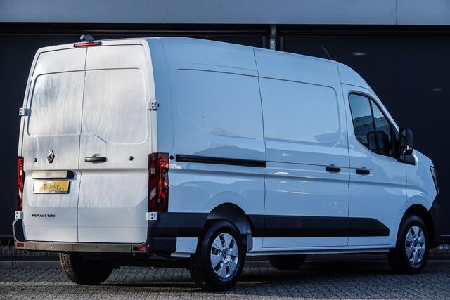 Renault MASTER T35 | L2H2 | 150Pk | 3.500Kg Trekgewicht | Achteruitrijcamera | LED