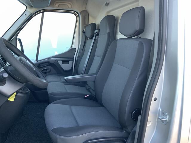 Renault MASTER T33 2.3 dCi L1H1Airco Cruise 3 Zits Trekhaak 2500 kg Euro 6