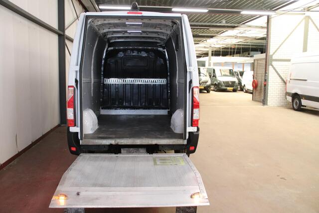 Renault MASTER T35 2.3 dCi L2H2 AUTOMAA MET LAADKLEP LIFT