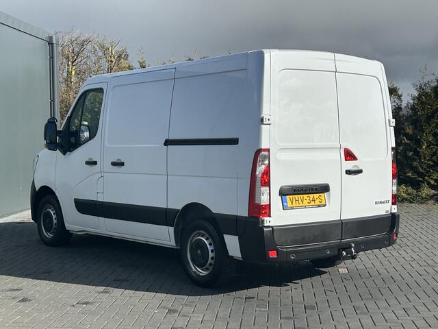 Renault MASTER 2.3 dCi 136 PK / 2x SCHUIFDEUR / L1H1 / 1e. EIG. / 2.5 TONS TREKHAAK / AIRCO / CRUISE / 3-ZITS