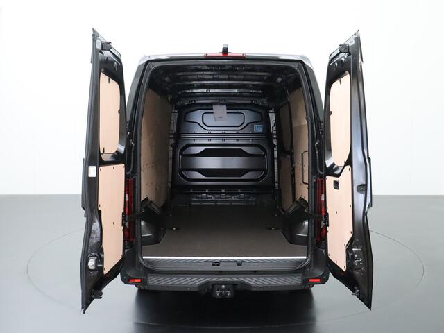 Renault MASTER 2.0DCI 170PK L2H2 G-Edition+ | Navigatie | Camera | Trekhaak | 3-Persoons | Betimmering