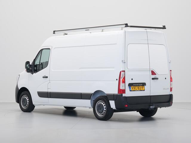 Renault MASTER T35 2.3 dCi 135 L2H2 Comfort Navigatie Trekhaak Airco Cruise Carplay Camera