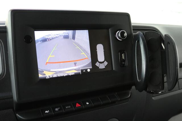 Renault MASTER Dubb.Cab. L2H2 T35 2.3 dCi 180 Comfort 7-zits | Trekhaak | Achteruitrijcamera | 7-zitplaatsen |