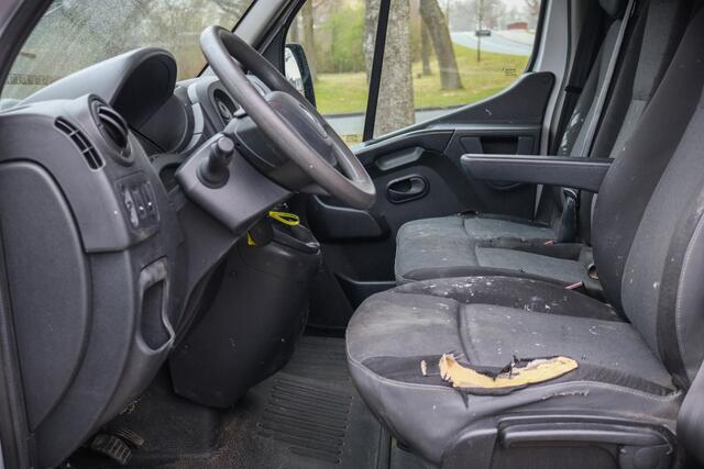 Renault MASTER FWD T33 L2H2 FWD dCi 130