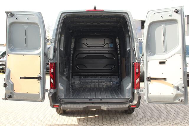 Renault MASTER T35 2.0dCi 150pk | L2H2 Extra | Android Navi | Camera | LED | Cruise | Lease 627,- p/m