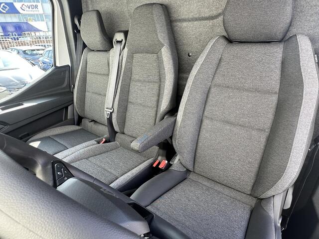 Renault MASTER T35 2.0 dCi 130 L2H2 Advance | Sidebars | Trekhaak | Draadloze oplader | Bedrijfswageninrichting | Apple Carplay/Android Auto