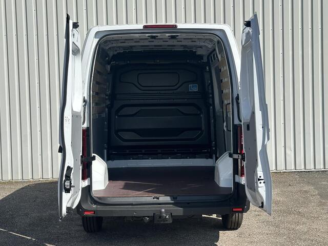 Renault MASTER T35 2.0 dCi 130 L2H2 Advance | Sidebars | Trekhaak | Draadloze oplader | Bedrijfswageninrichting | Apple Carplay/Android Auto
