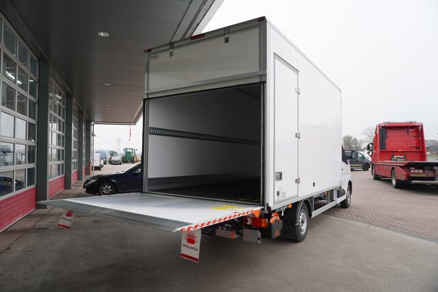 Renault MASTER Bakwagen T35 2.0 dCi 170PK met laadklep Airco | Cruise | Parkeersensoren achter | Apple CP-Android auto