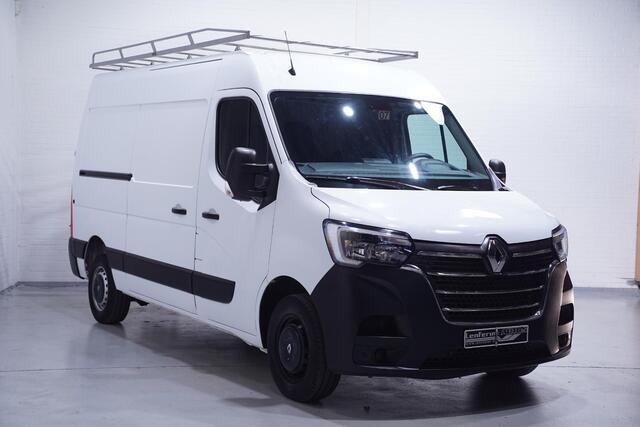Renault MASTER 2.3 dCi 135 pk L2H2 Navi, Trekhaak Imperiaal met trap, Cruise control, Apple Carplay, 3-Zits