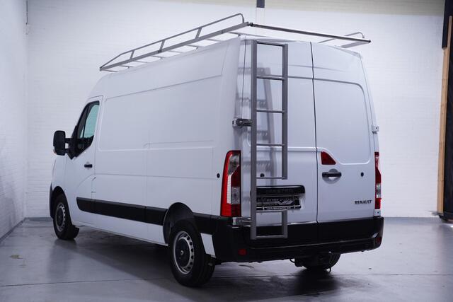 Renault MASTER 2.3 dCi 135 pk L2H2 Navi, Trekhaak Imperiaal met trap, Cruise control, Apple Carplay, 3-Zits