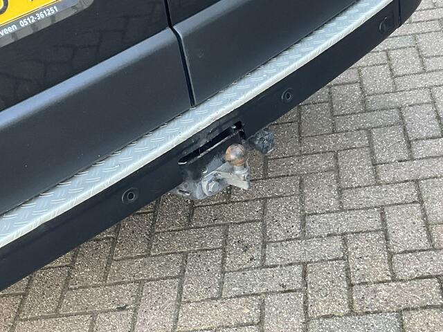 Renault MASTER 3-Pers 2.3 dCi 150pk L3H2 Energy Euro6 Nav/Cam Trekhaak Lang Hoog T35
