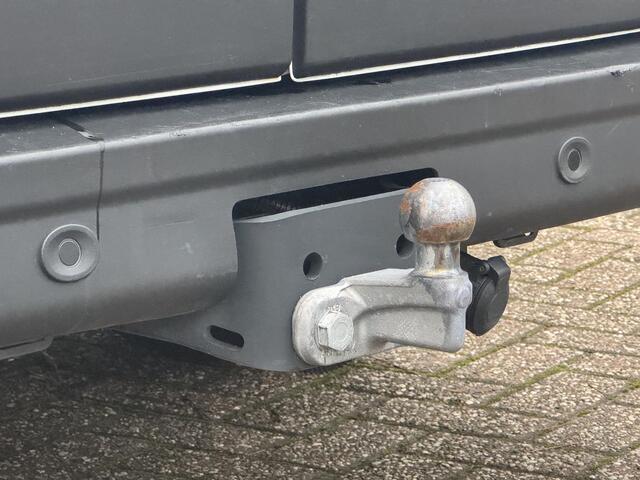 Renault MASTER T35 2.3 dCi 135 L2H2 Work Edition | Navigatie | Achteruitrijcamera | Trekhaak |