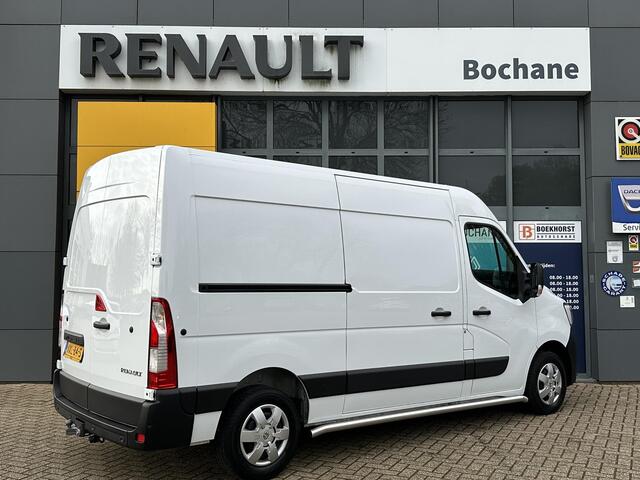 Renault MASTER T35 2.3 dCi 135 L2H2 Work Edition | Navigatie | Achteruitrijcamera | Trekhaak |