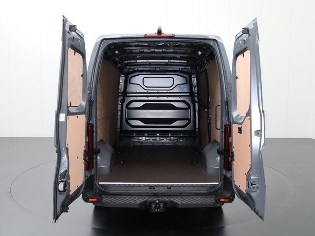 Renault MASTER 2.0DCI 170PK L2H2 G-Edition+ | Trekhaak | Navigatie | Camera | Cruise | Betimmering | 3-Persoons