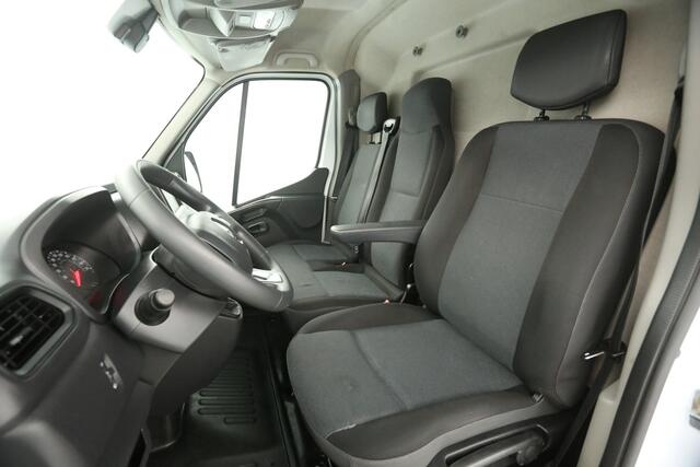 Renault MASTER 2.3 DCI L2H2 Airco Camera Cruise 3 Persoons PDC LED Elektrpakket Trekhaak