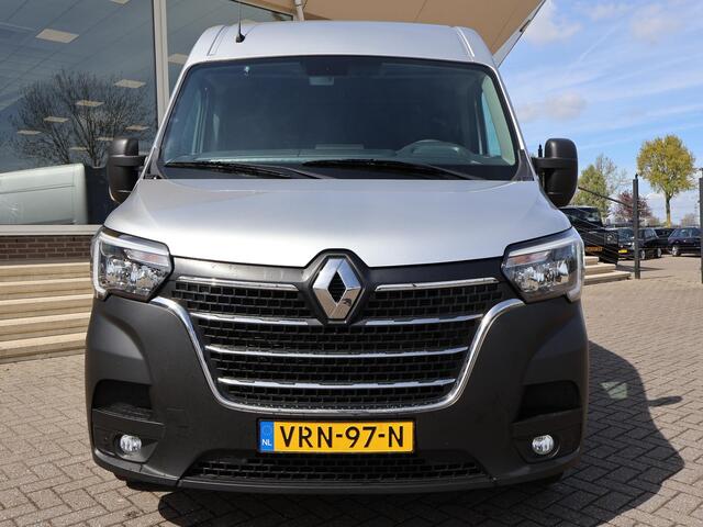 Renault MASTER T35 2.3 dCi 135 PK L2H2 3-ZITS WORK EDITION + TREKHAAK 2500 KG | APPLE CARPLAY | CAMERA