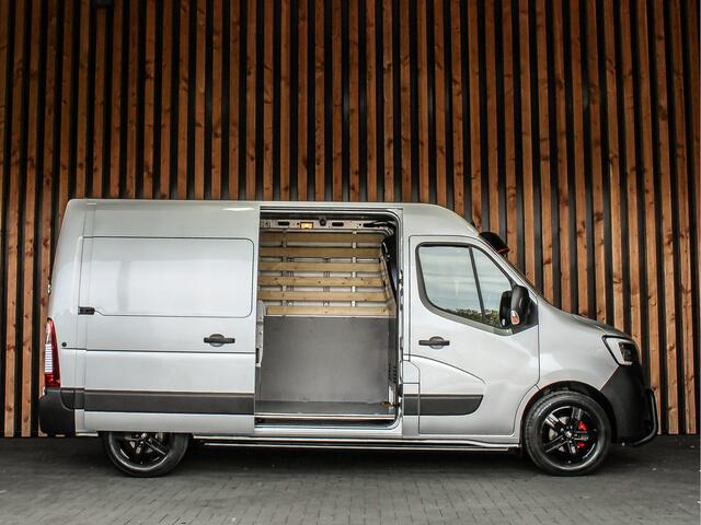 Renault MASTER T35 2.3 dCi 150PK Automaat L2H2 Work Edition | CAMERA | CARPLAY | ANDROID AUTO | AIRCO |