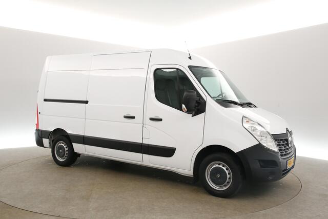 Renault MASTER T33 2.3 dCi L2H2 146PK Airco Camera Cruise Navi 3 Persoons Parkeersensoren Elektrpakket Trekhaak