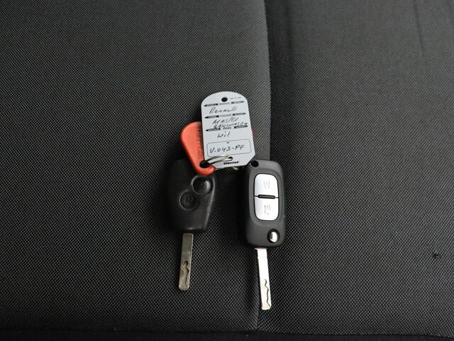 Renault MASTER 2.3DCi 130PK Bakwagen+Laadklep | Navigatie | Airco | Cruise | Dakspoiler