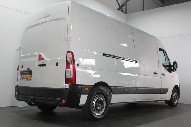 Renault MASTER T35 2.3 dCi 135 L3H2 - 3 pers. - Cruise / Trekhaak