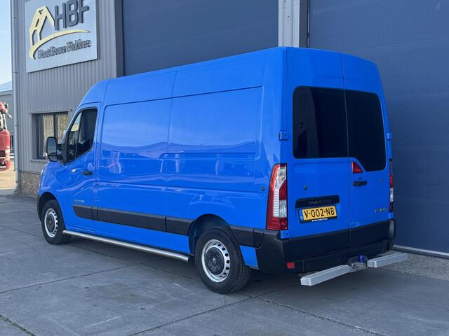 Renault MASTER T35 2.3 dCi L2H3 Energy AIRCO / CRUISE CONTROLE / NAVI / TREKHAAK / 3 ZITS