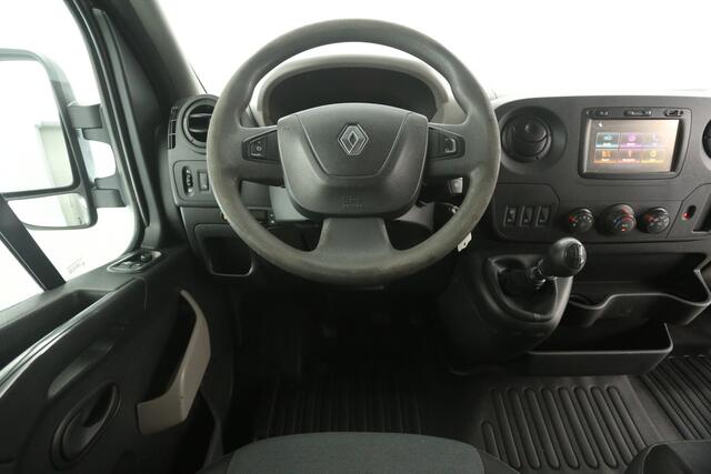 Renault MASTER T35 2.3 dCi L2H2 146PK Airco 2xSchuifdeur Cruise Camera PDC 3 Persoons Elektrpakket Trekhaak