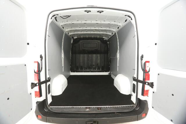 Renault MASTER T28 2.3 dCi L1H1 Airco Camera Parkeersensoren 3 Persoons Elektrpakket Trekhaak