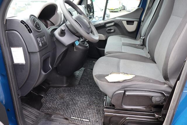 Renault MASTER T28 2.3 dCi L1H2 Navigatie, Radio cd speler, Elektrische ramen, Imperiaal, Trekhaak