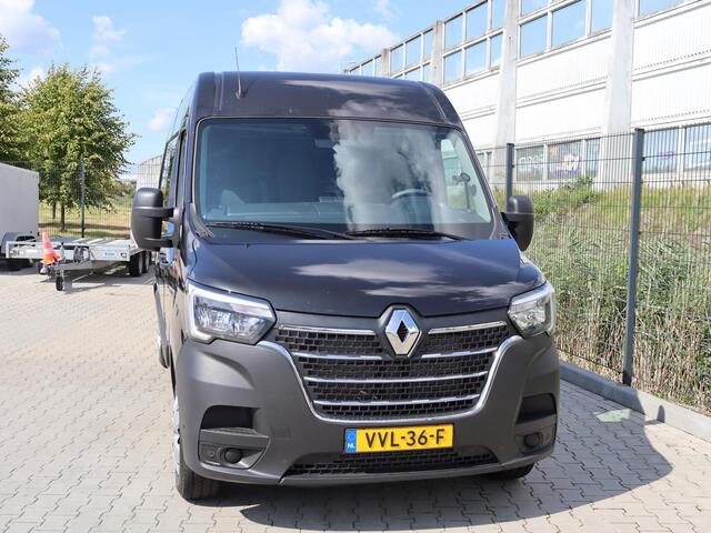 Renault MASTER T35 2.3 dCi 135 L2H2 Work Edition Airco / Navigatie/ Bluetooth / Trekhaak / Vloerplaat / Wand en Lat om Lat Betimmering Laadruimte