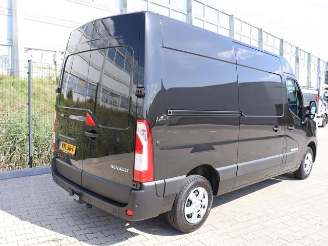 Renault MASTER T35 2.3 dCi 135 L2H2 Work Edition Airco / Navigatie/ Bluetooth / Trekhaak / Vloerplaat / Wand en Lat om Lat Betimmering Laadruimte