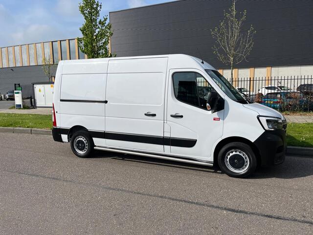 Renault MASTER 180.35 Red Edition L2 H2, 180pk, Airco, Nav, Camera