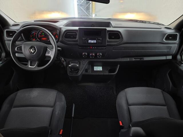 Renault MASTER E-Tech T31 L3H2 52 kWh | POST NL instapklaar | Schappen | Sidebars | Achteropstap | Doorloop | Laadvloer | Aantal gebruikerssporen blijven zitten