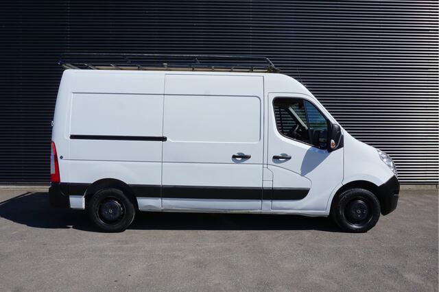 Renault MASTER T35 | 2.3 dCi | L2H2 | Airco | Cruise | Imperiaal | Trekhaak