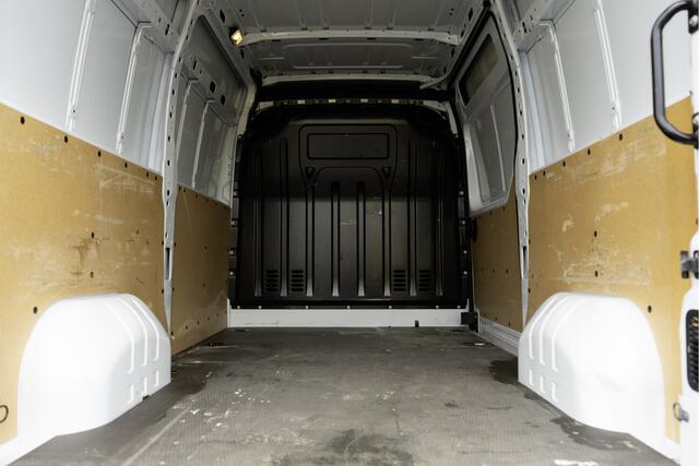 Renault MASTER 2.3 dCi L2H2 | 136 PK | Camera | LED | Cruise | Airco | Euro 6