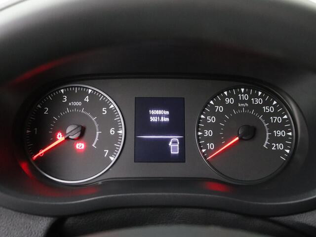 Renault MASTER 2.3DCi 135PK | Imperiaal | Trekhaak | Navigatie | Camera | 3-Persoons | Airco | Cruise | Betimmering