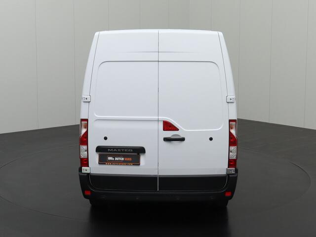 Renault MASTER 2.3DCI 135PK L2H2 | Kastinrichting | Navigatie | Camera | Airco | Cruise | 3-Persoons