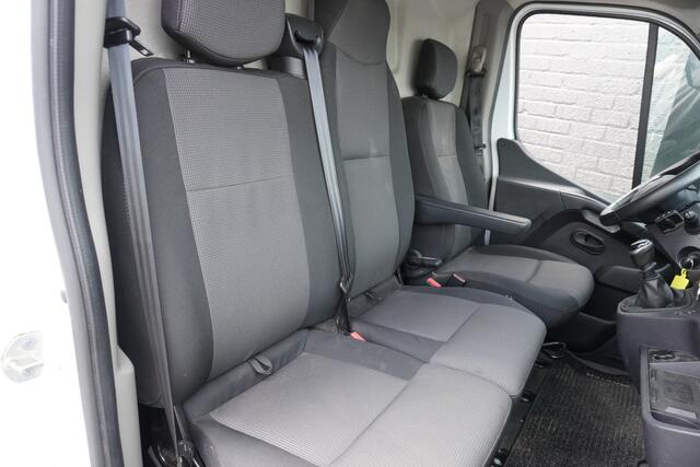 Renault MASTER 2.3 dCi 150PK L2H2 EURO 6 - Airco - Cruise - PDC - ¤15.950,- Excl.