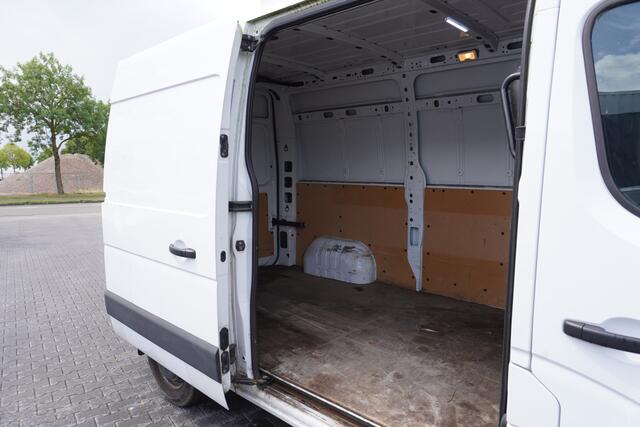 Renault MASTER 2.3 dCi 150PK L2H2 EURO 6 - Airco - Cruise - PDC - ¤15.950,- Excl.