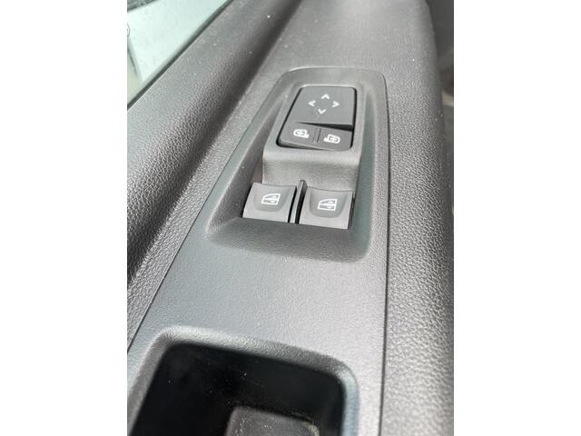 Renault MASTER E-Tech T35 L3H2 Advance long range 87 kWh / NEW Master E-Tech, volledig ingericht volgens POSTNL norm (direct beschikbaar, vraag naar de voorwaarde)